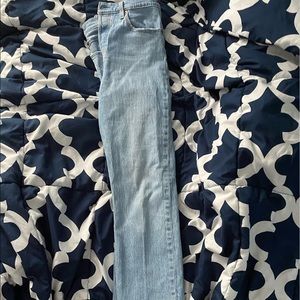 Levi 501s light wash GREAT condition.